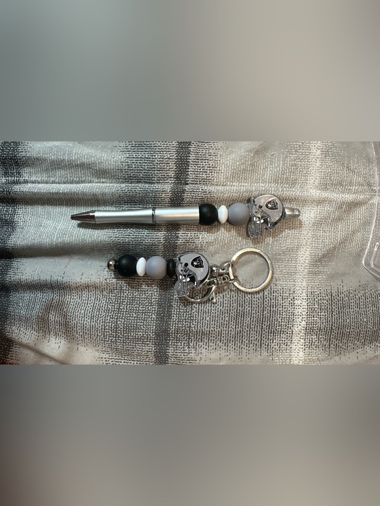 Handmade Other - Raiders pen and keychain bundle